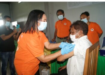 Estudante Cristal Simu Vacina Sinovac ho Kontente