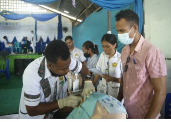 Estudante ISC – 290 Hala’o Pratika Antes Uza Fasilidade Saúde