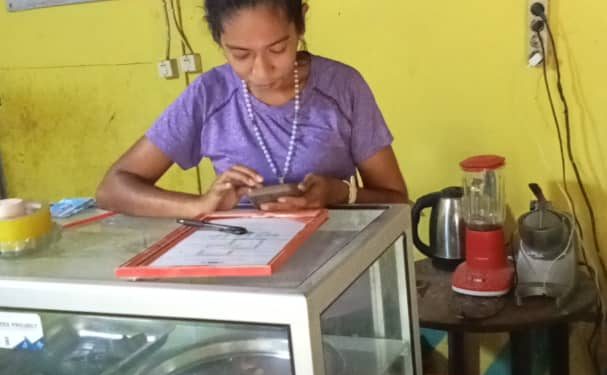 Nadia  “Ami Halo Dose uza Produtu Lokal”